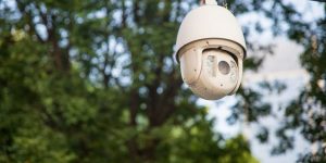 las-mejores-camara-de-vigilancia-exterior-1024x512-1