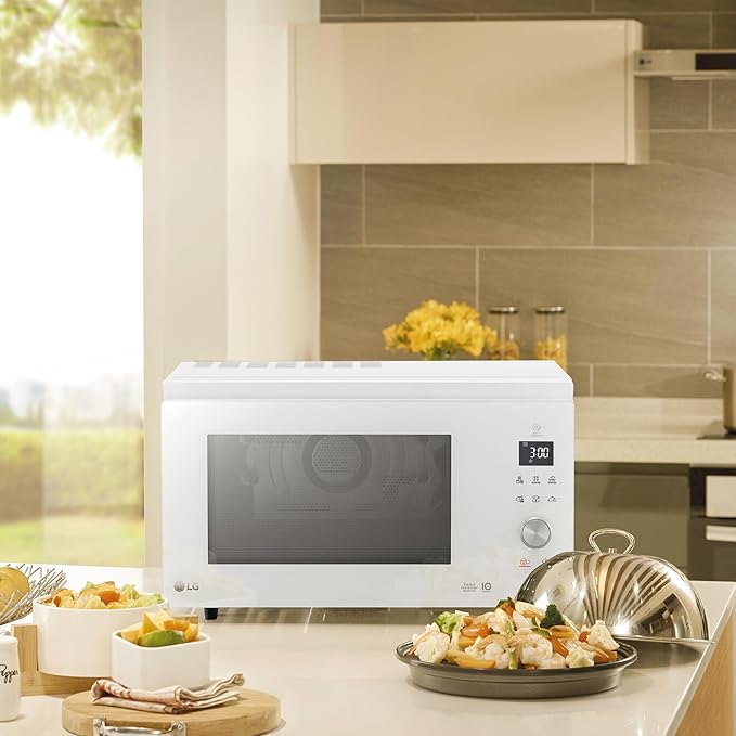 TOP 10 Microondas: ¡Calienta y cocina de forma rápida y sencilla!: LG MJ3965BPH